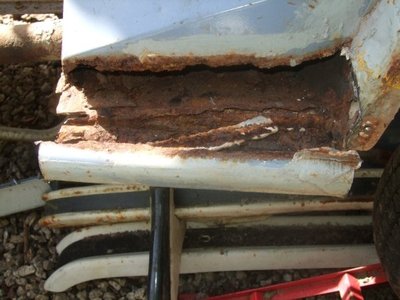 rear sill molly pic 1.jpg